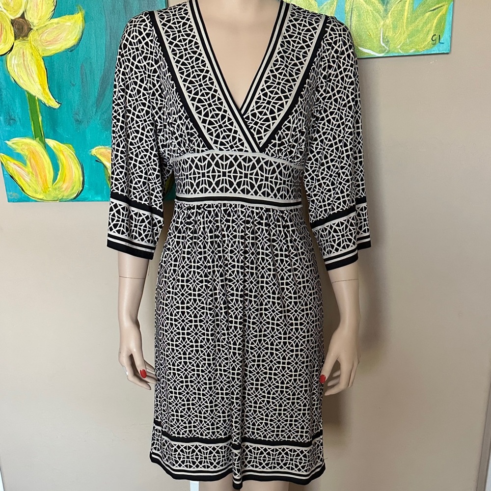 City Triangles Black and White Geometric Midi Dress